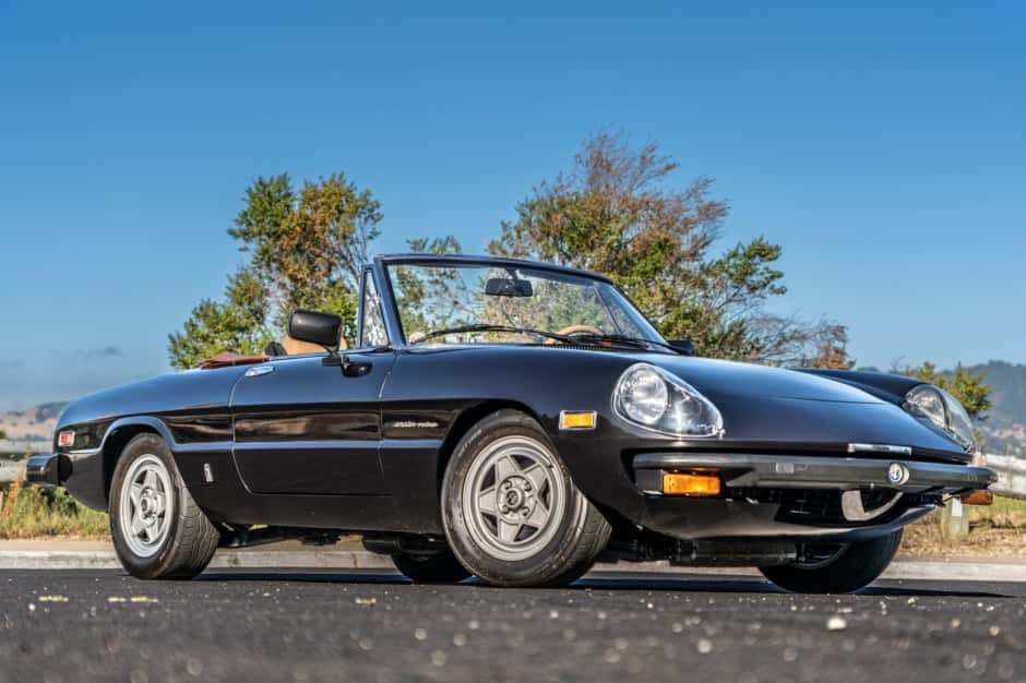 1982 Alfa Romeo 105/115 Spider Series 3 sold for $15,000