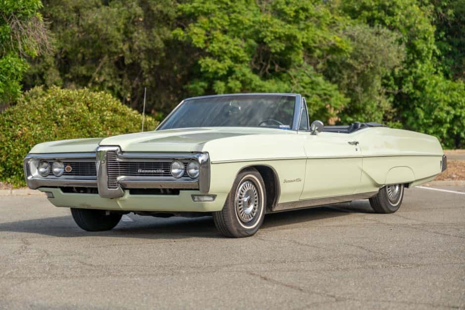 1968 Pontiac Bonneville sold for $14,850