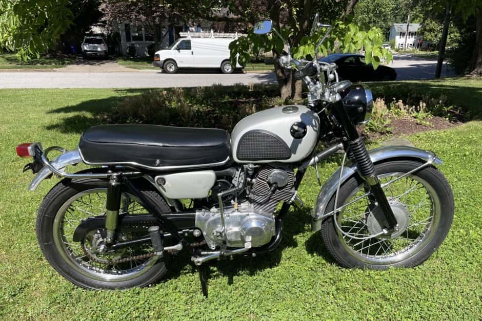 1963 Honda CL72, CB72, CA72, & C72 sold for $5,700