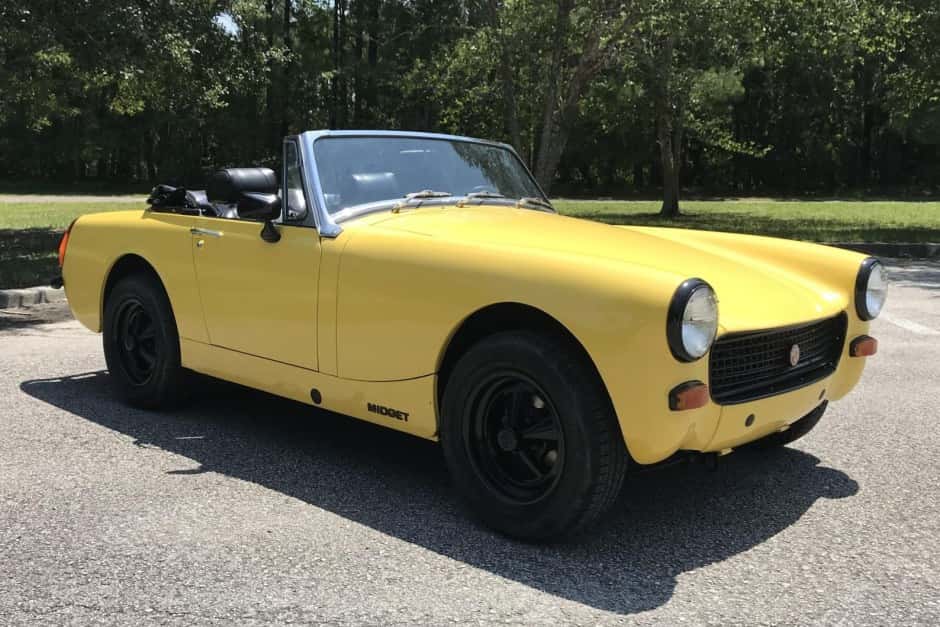 1972 MG Midget sold for $8,000