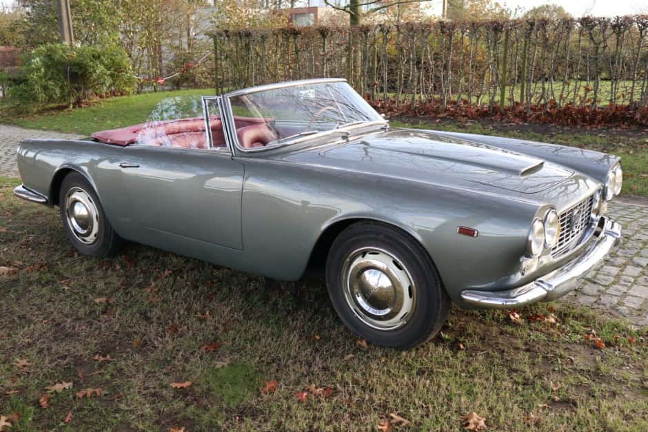 1961 Lancia Flaminia sold for $103,000