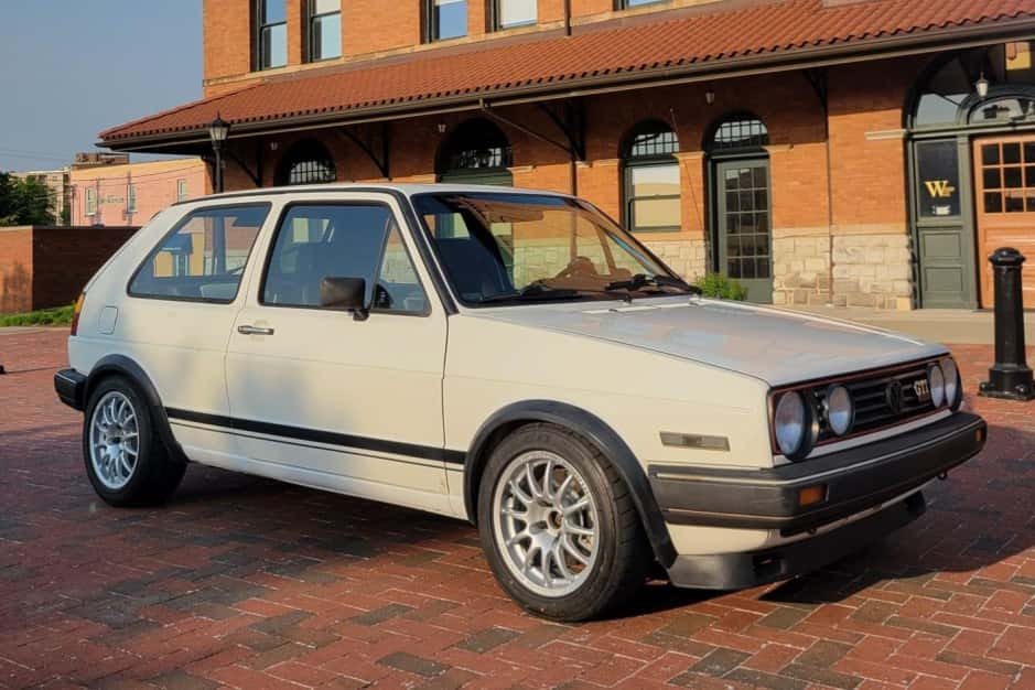 1986 Volkswagen GTI Mk2 sold for $11,750