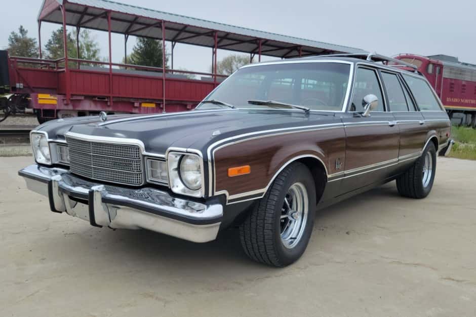 1977 Plymouth Volare sold for $12,000