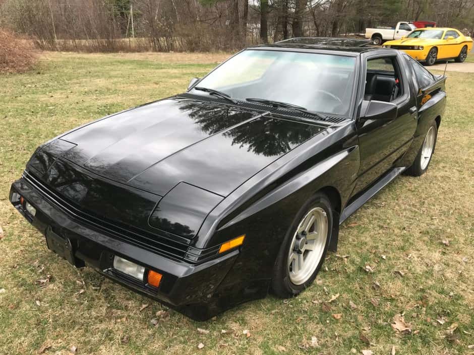 1986 Chrysler Conquest & Mitsubishi Starion sold for $31,000