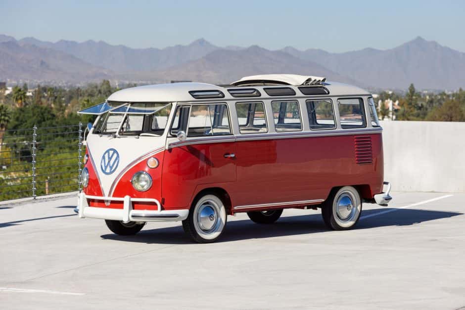 1962 Volkswagen Split-Window Bus sold for $111,000