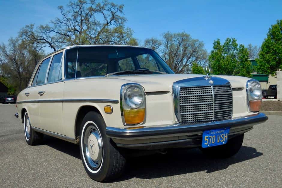 1969 Mercedes-Benz W114 & W115 sold for $3,651
