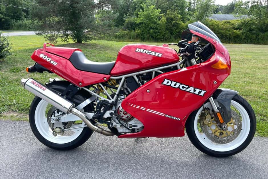 1995 Ducati 750, 800, 900, & 1000 Supersport (1988-2007) sold for $6,250