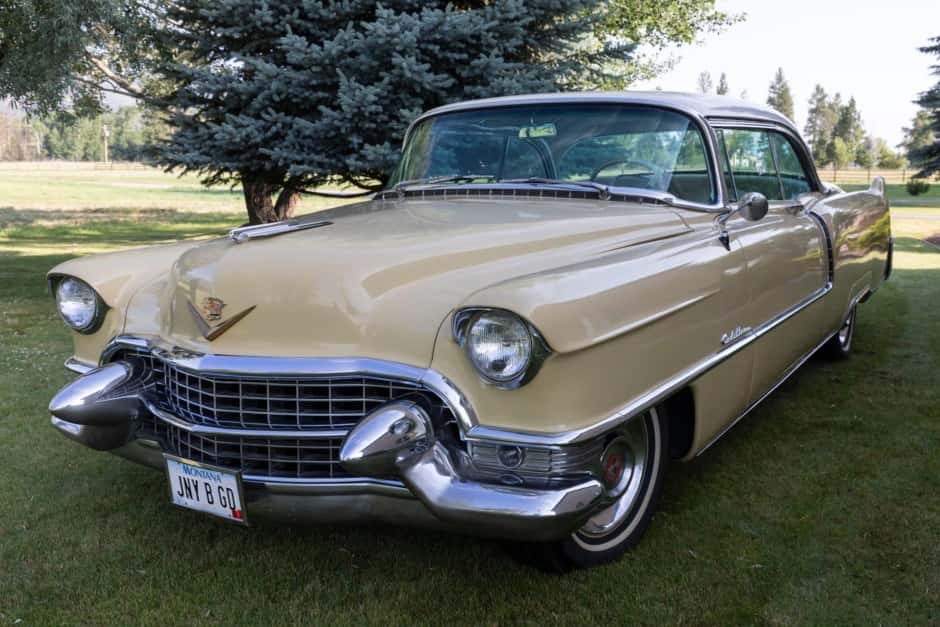 1955 Cadillac Series 62 sold for $17,000