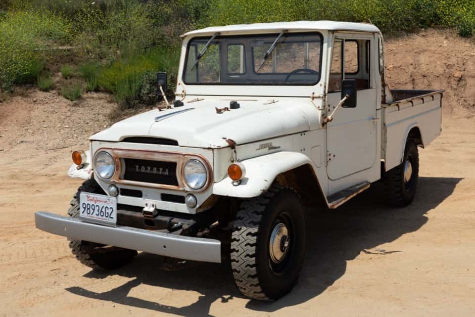 1966 Toyota Land Cruiser FJ45 sold for $26,000