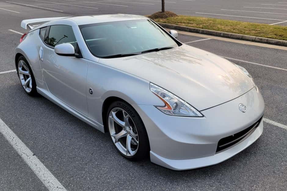 2009 Nissan 370Z sold for $25,500