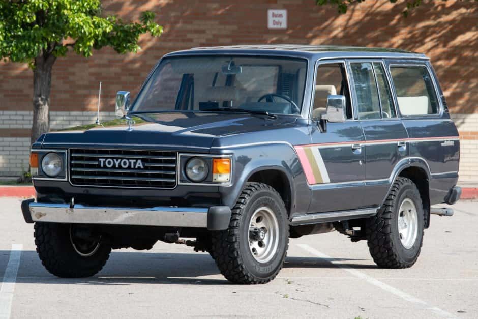 1983 Toyota Land Cruiser 60-Series sold for $13,250