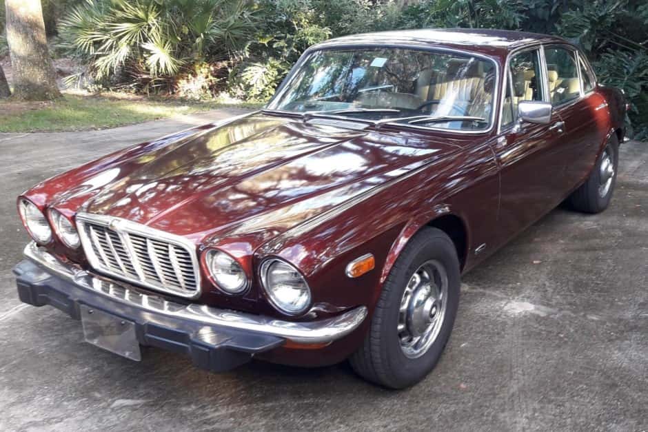 1978 Jaguar XJ Series 2 (1974-1979) sold for $11,000