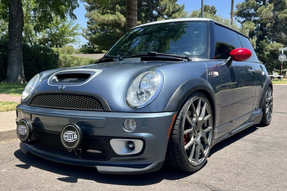 2006 Mini R53 JCW GP sold for $15,055