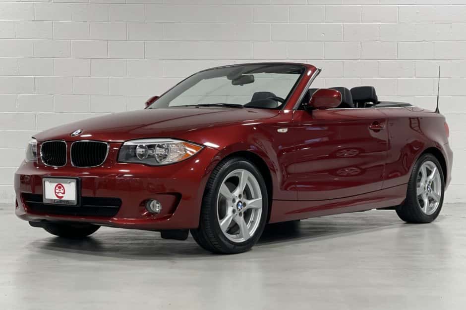 2013 BMW E82/E88 1-Series sold for $22,000