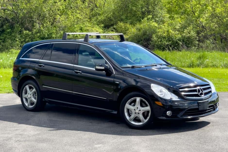 2009 Mercedes-Benz W251 R-Class sold for $16,000