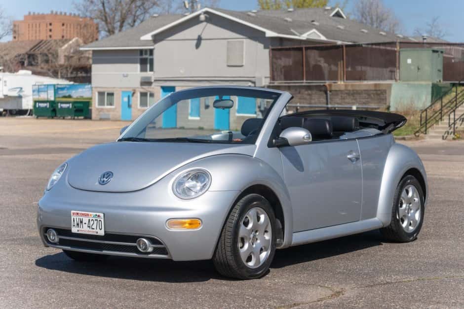 2003 Volkswagen New Beetle (1998-2010) sold for $10,003
