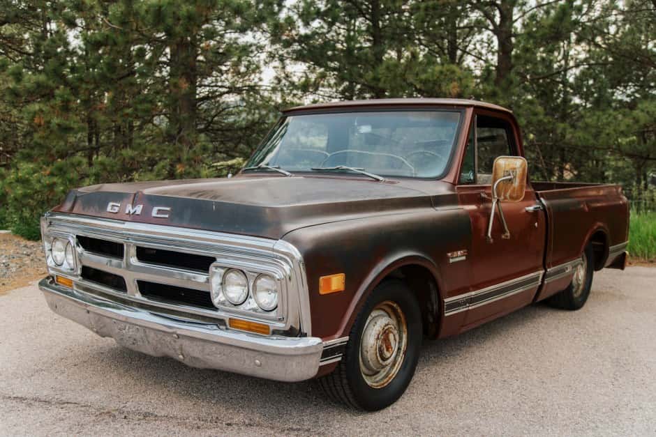 1969 GMC C/K 1967-1972 sold for $10,300