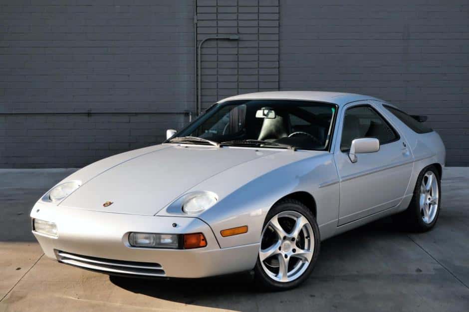 1987 Porsche 928 sold for $29,000
