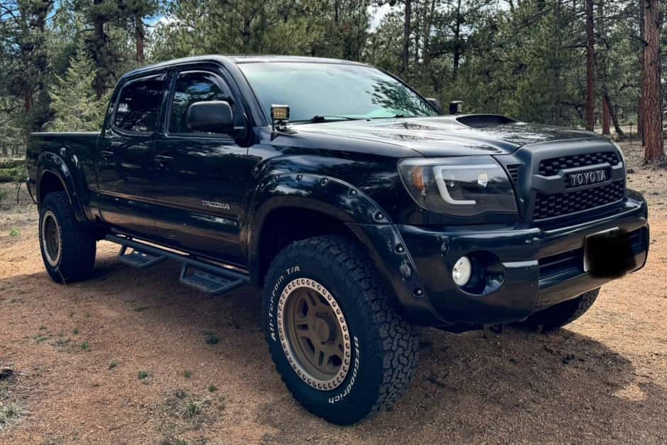 2010 Toyota Tacoma (N2X0 2005-2015) sold for $15,000