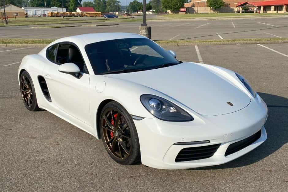 2018 Porsche 982 718 Cayman sold for $55,500