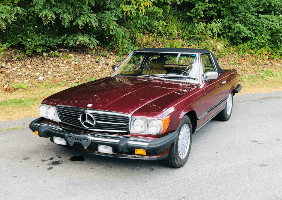1988 Mercedes-Benz R107 SL sold for $31,000