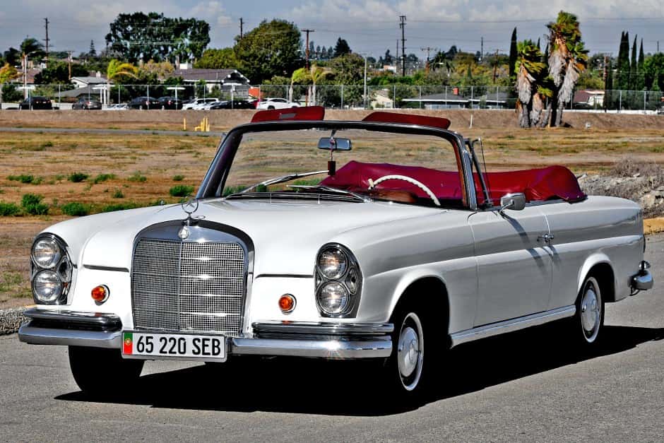 1965 Mercedes-Benz W111 Coupe & Cabriolet sold for $77,000
