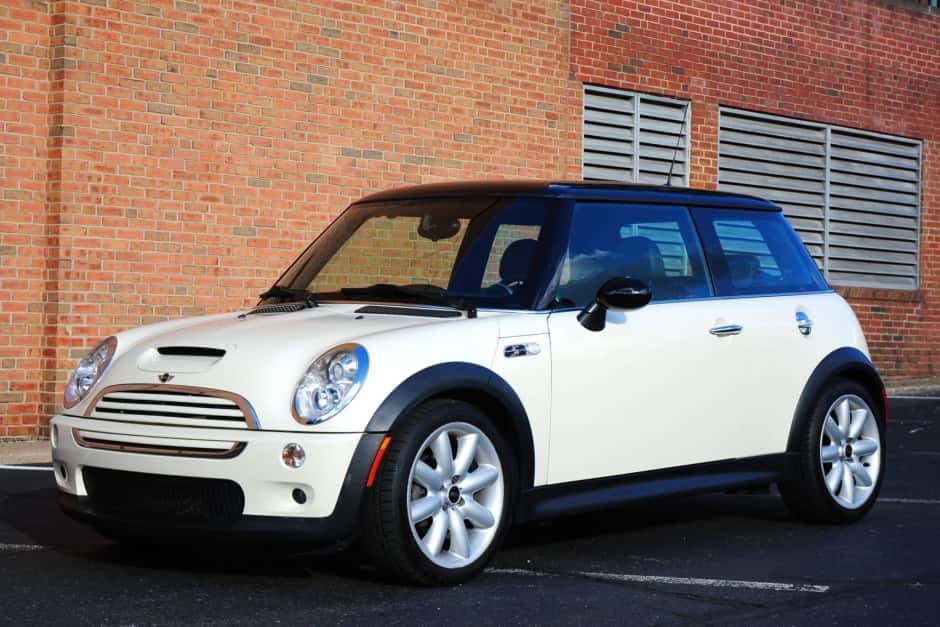 2006 Mini R53 Cooper S sold for $9,000