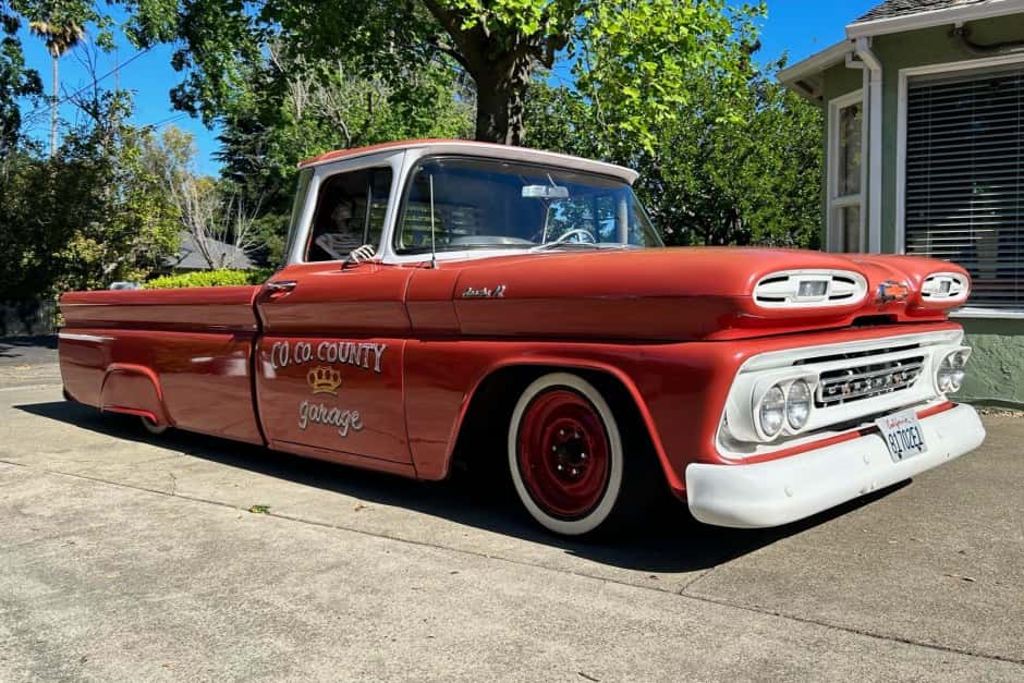 1961 Chevrolet C/K (1960-1966) sold for $8,000