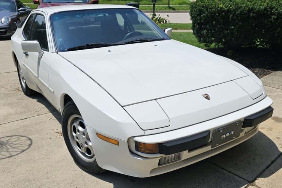 1988 Porsche 944 sold for $11,000