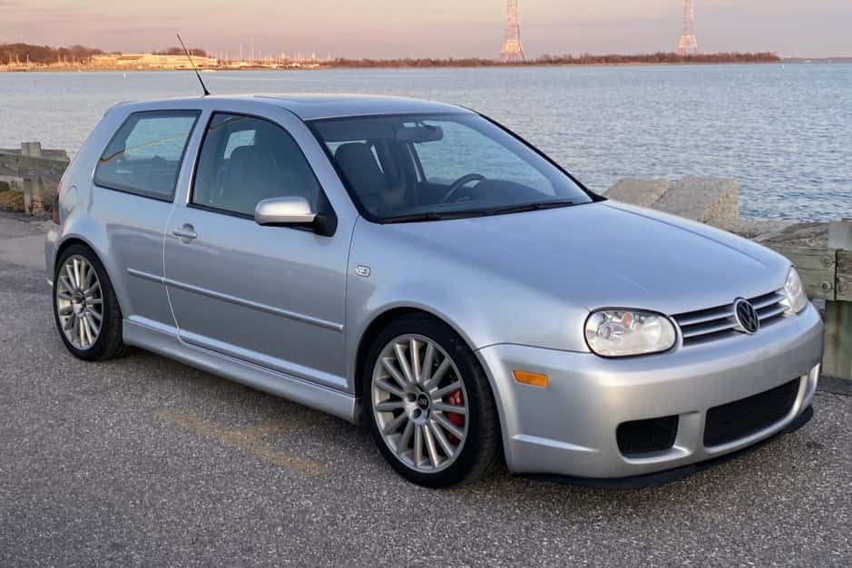 2004 Volkswagen R32 sold for $16,000