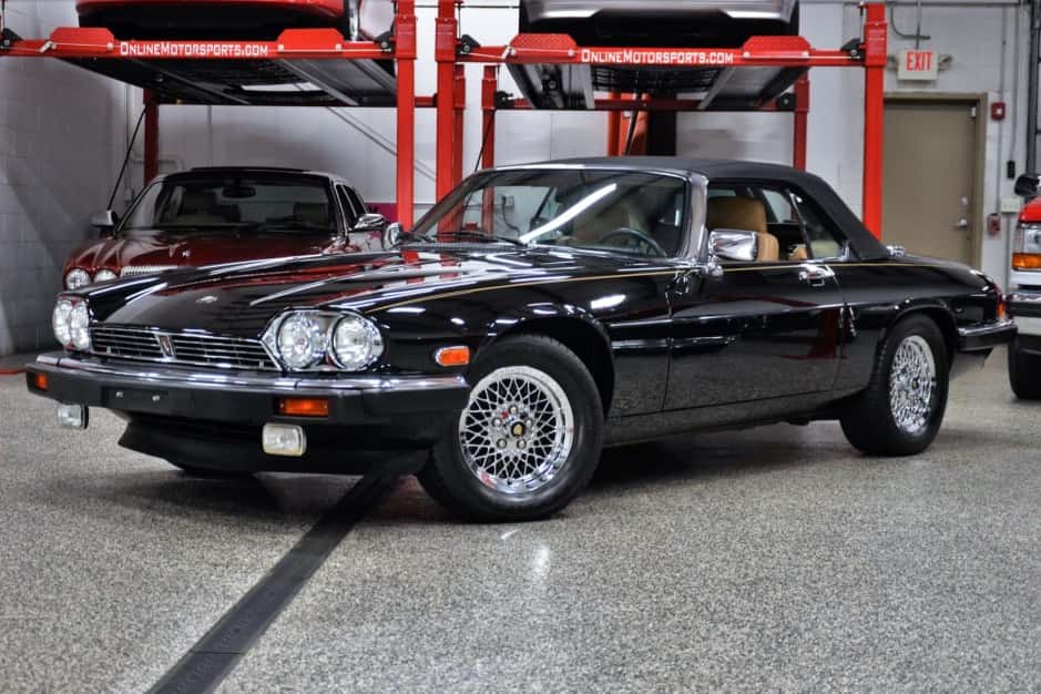 1990 Jaguar XJS sold for $33,000