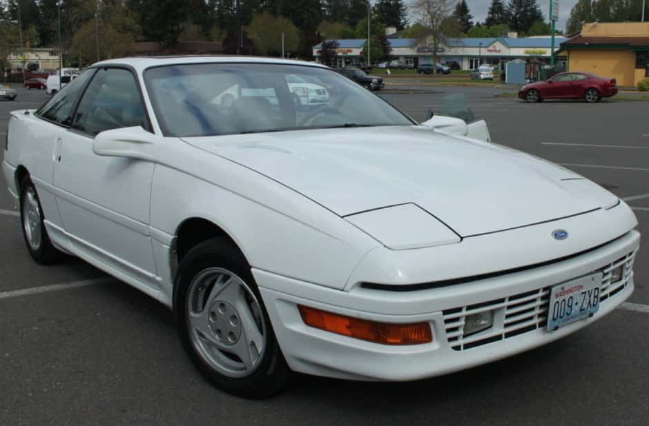 1990 Ford  sold for $7,385