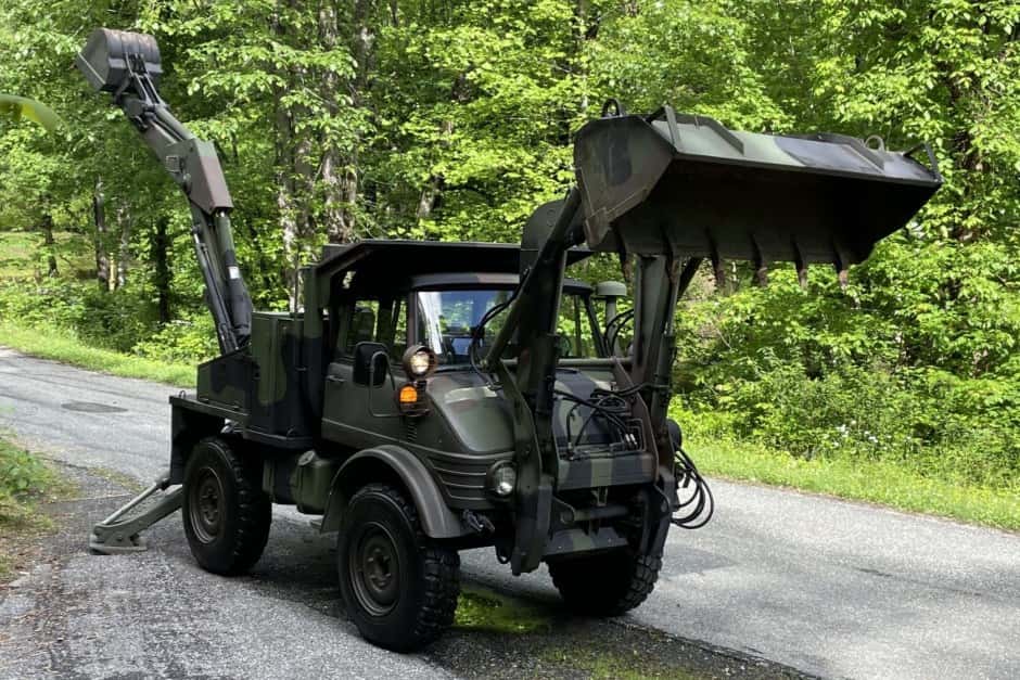 1987 Mercedes-Benz Unimog sold for $32,000