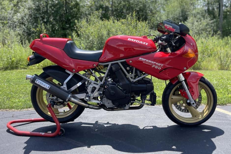 1993 Ducati 750, 800, 900, & 1000 Supersport (1988-2007) sold for $5,800