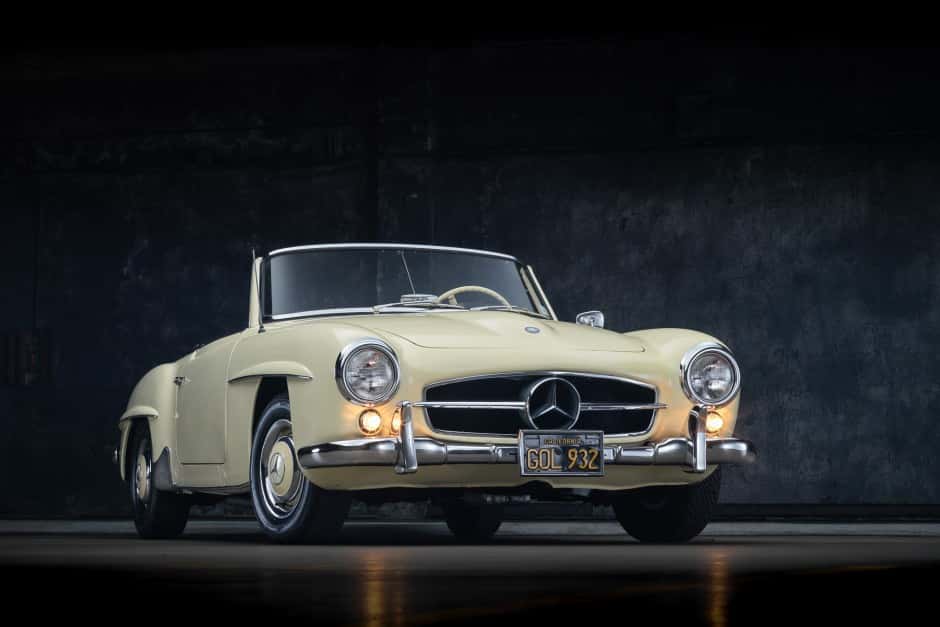 1961 Mercedes-Benz 190SL sold for $88,567