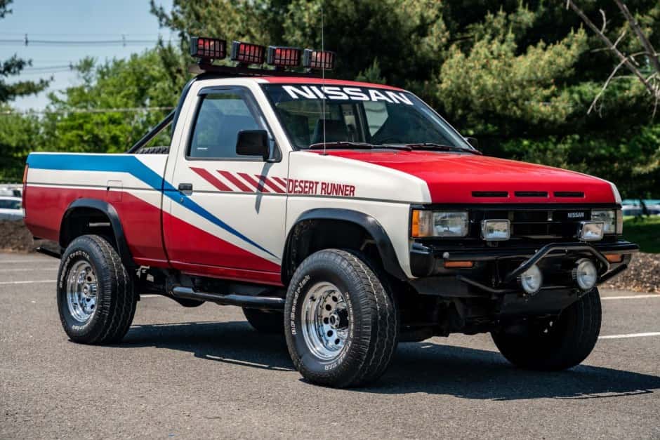 1988 Nissan Pickup sold for $16,670