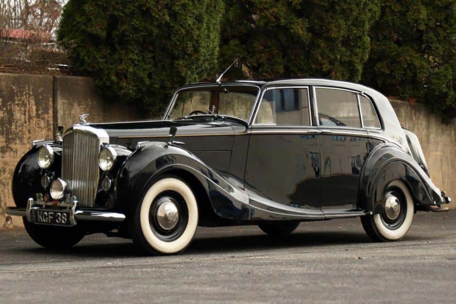 1948 Bentley Mark VI sold for $50,000