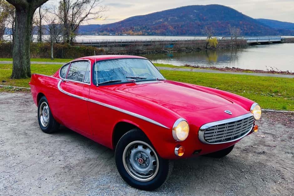 1965 Volvo P1800/1800 sold for $14,000