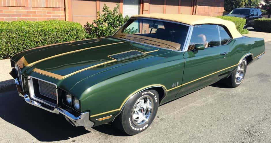 1972 Oldsmobile 442 sold for $16,000