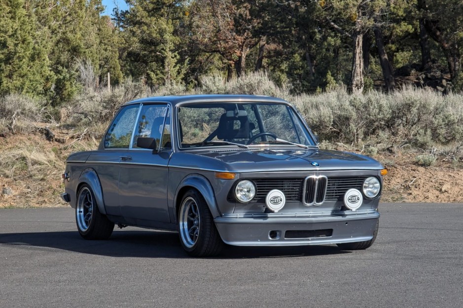 1974 BMW 2002tii sold for $31,500
