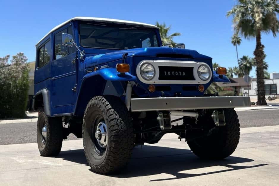 1969 Toyota Land Cruiser FJ40 sold for $21,000