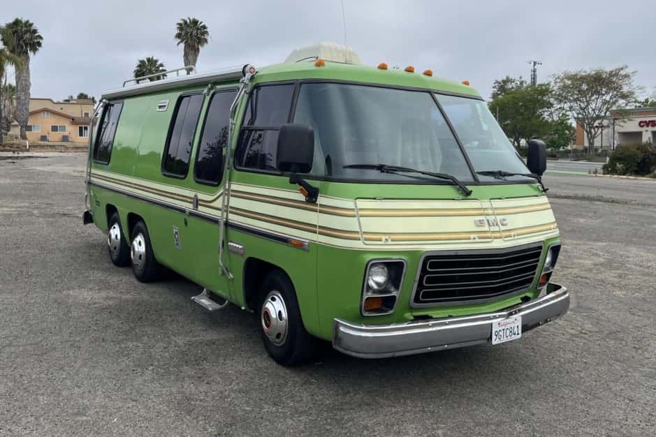 1973 GMC Motorhome sold for $26,333