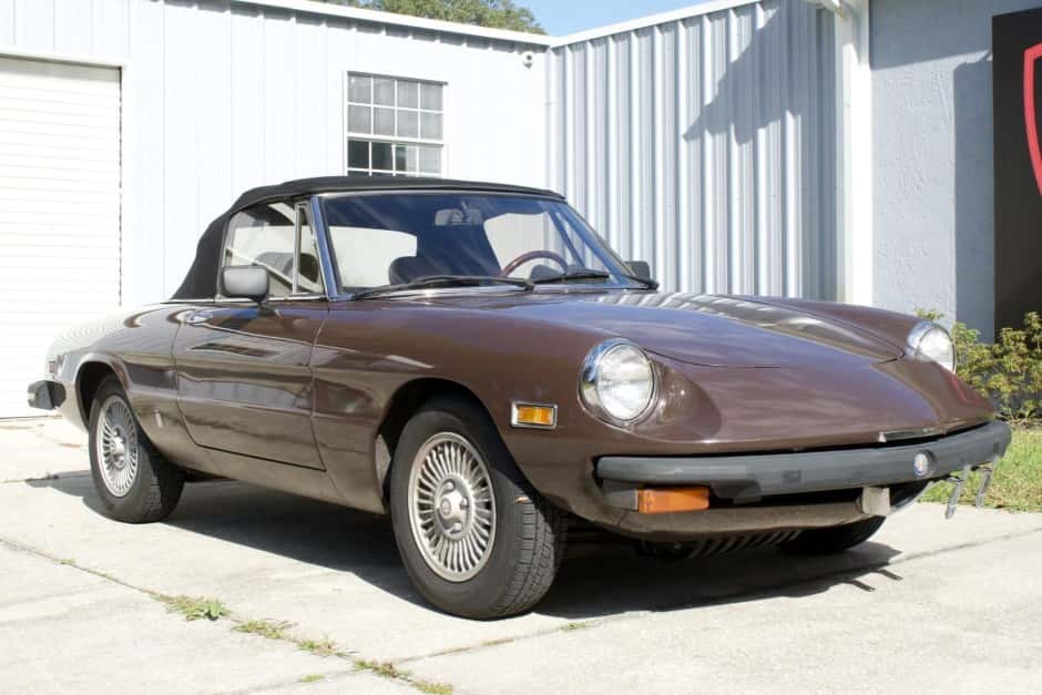 1981 Alfa Romeo 105/115 Spider Series 2 sold for $8,150