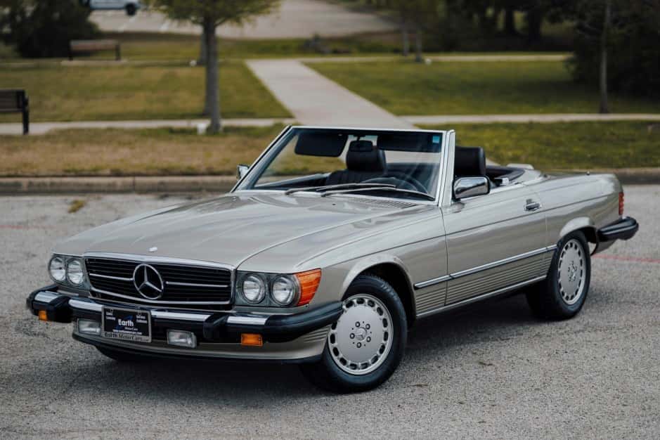 1988 Mercedes-Benz R107 SL sold for $44,000