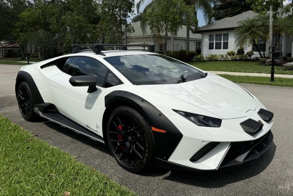 2023 Lamborghini Huracán sold for $311,000
