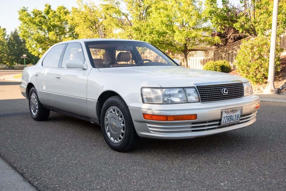 1992 Lexus LS Sedan sold for $8,250