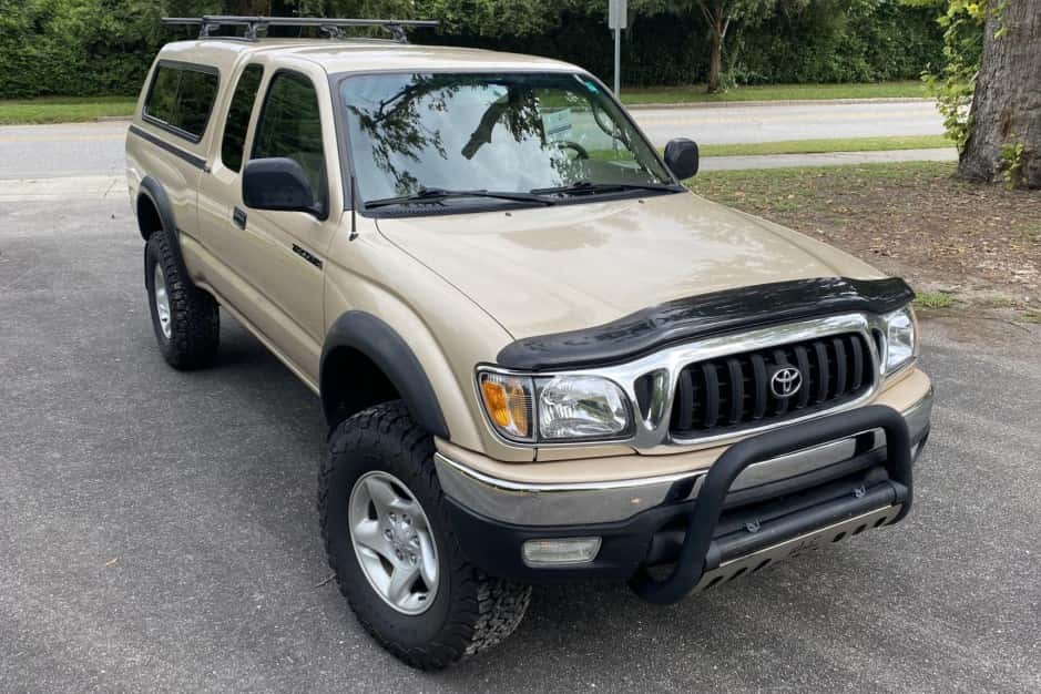2002 Toyota Tacoma (N1X0 1995-2005) sold for $15,350