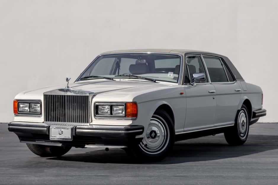 1988 Rolls-Royce SZ Silver Spirit & Silver Spur sold for $16,000