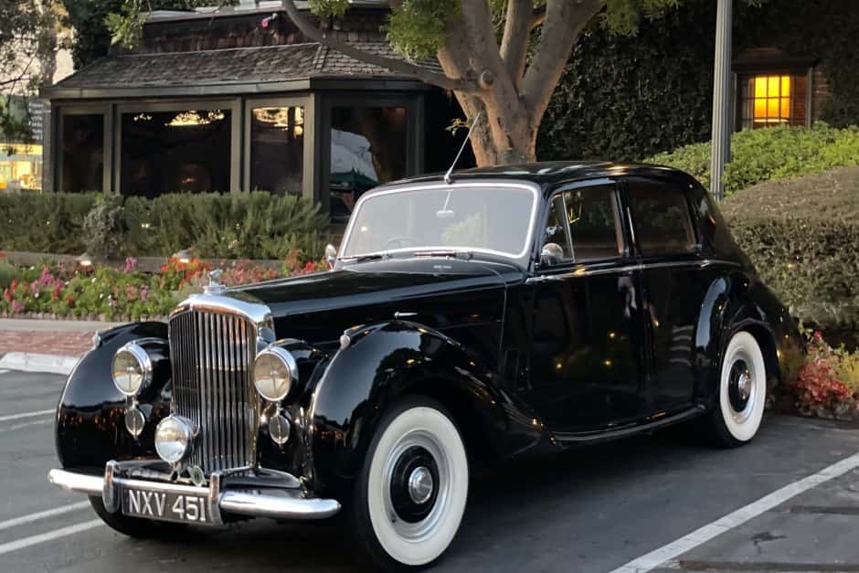 1953 Bentley R-Type sold for $40,000