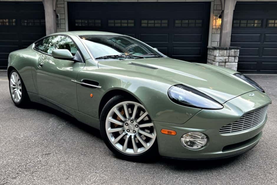 2004 Aston Martin Vanquish sold for $72,088